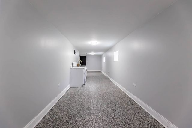 2048 W 70th Place, Chicago, IL 60636
