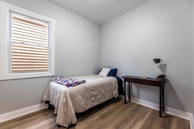 2048 W 70th Place, Chicago, IL 60636