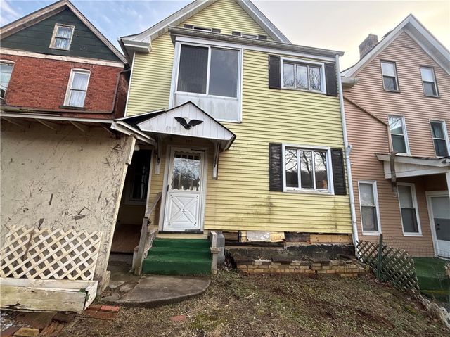 510 3rd St, Pitcairn, PA 15140