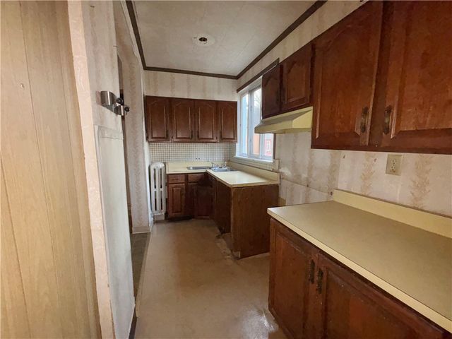 510 3rd St, Pitcairn, PA 15140