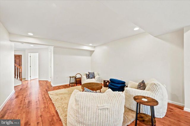 18 DAVIS ST, Charles Town, WV 25414