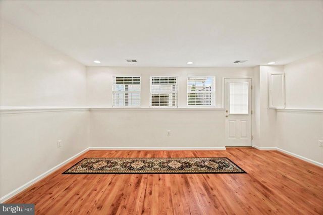 18 DAVIS ST, Charles Town, WV 25414