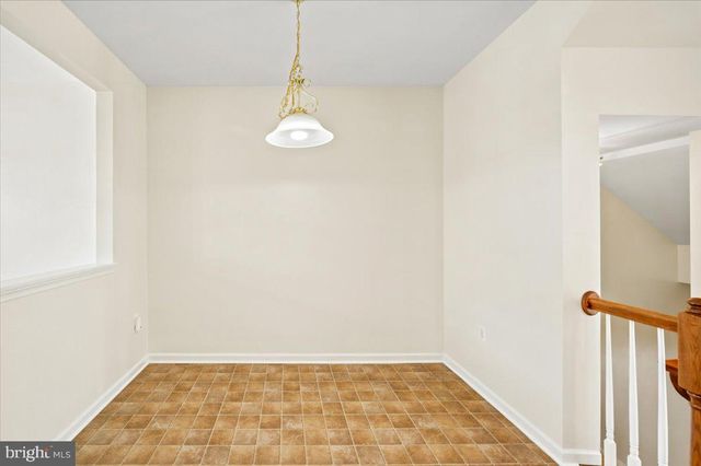 18 DAVIS ST, Charles Town, WV 25414