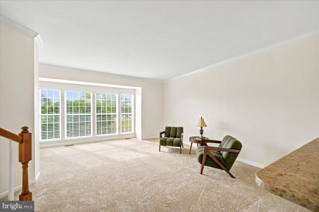 18 DAVIS ST, Charles Town, WV 25414