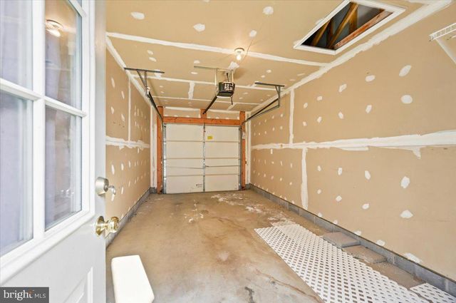 18 DAVIS ST, Charles Town, WV 25414