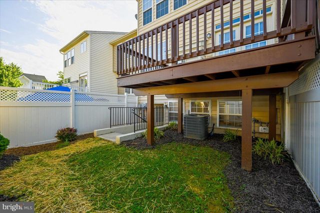 18 DAVIS ST, Charles Town, WV 25414