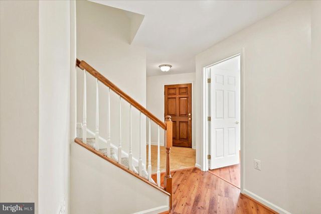18 DAVIS ST, Charles Town, WV 25414