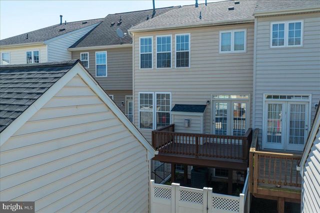 18 DAVIS ST, Charles Town, WV 25414