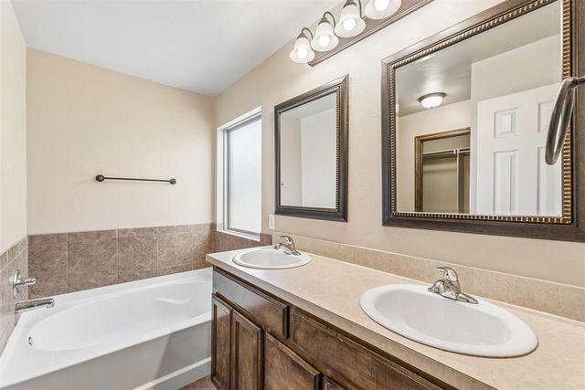 18301 Agua Drive, Edmond, OK 73012