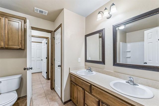 18301 Agua Drive, Edmond, OK 73012