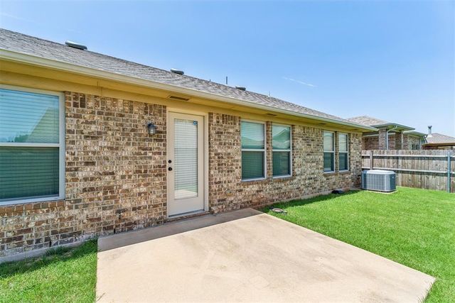 18301 Agua Drive, Edmond, OK 73012