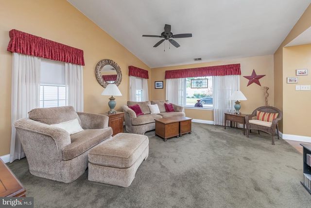 333 TRINIDAD BLVD, Williamstown, NJ 08094