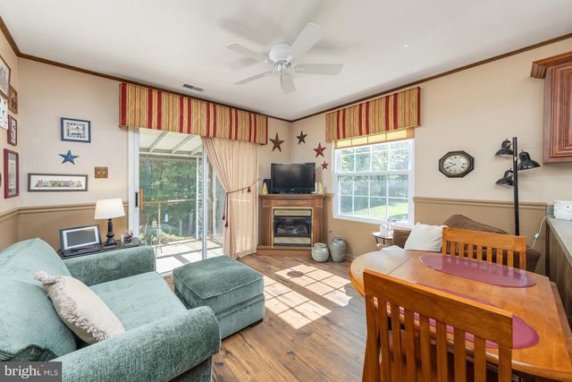 333 TRINIDAD BLVD, Williamstown, NJ 08094