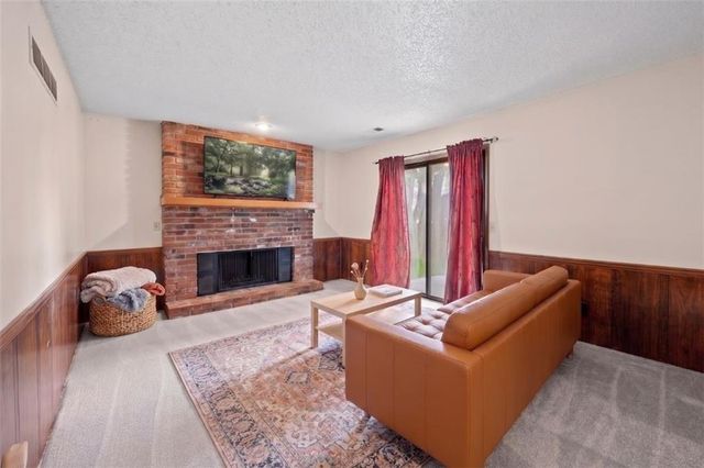14805 S Bradley Drive, Olathe, KS 66062