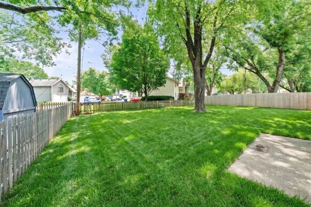 14805 S Bradley Drive, Olathe, KS 66062