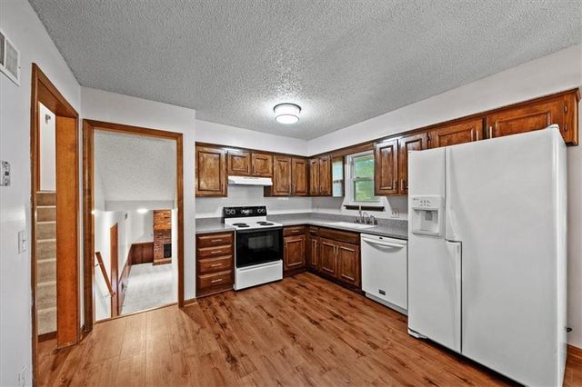 14805 S Bradley Drive, Olathe, KS 66062