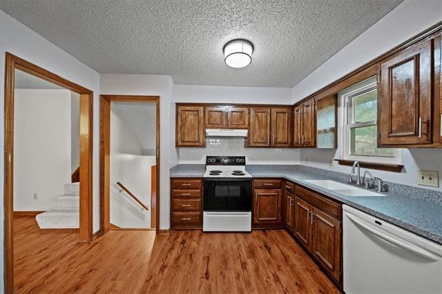 14805 S Bradley Drive, Olathe, KS 66062