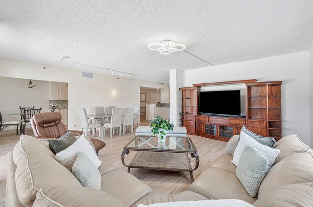 4748 S OCEAN Boulevard 2A, Highland Beach, FL 33487