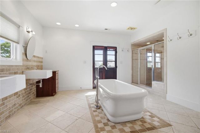 9516 26th Bay ST, Norfolk, VA 23518