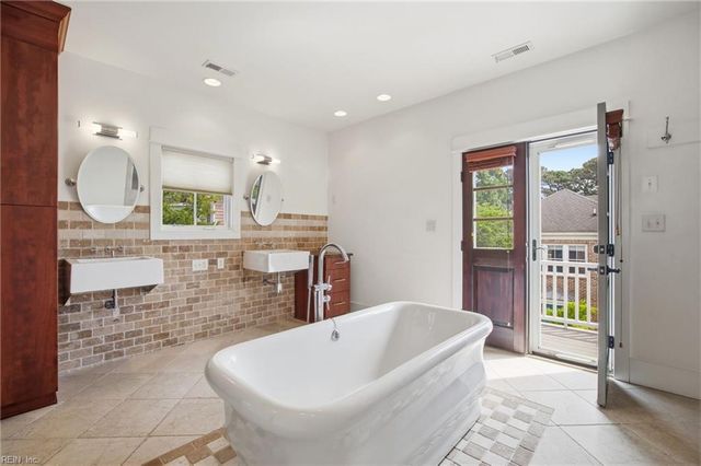 9516 26th Bay ST, Norfolk, VA 23518