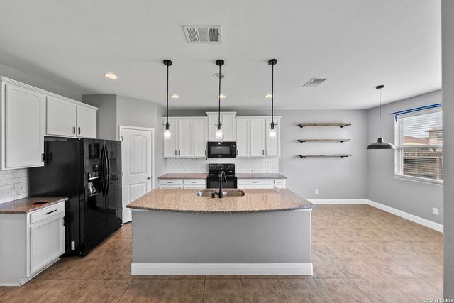 2522 Middleground, San Antonio, TX 78245