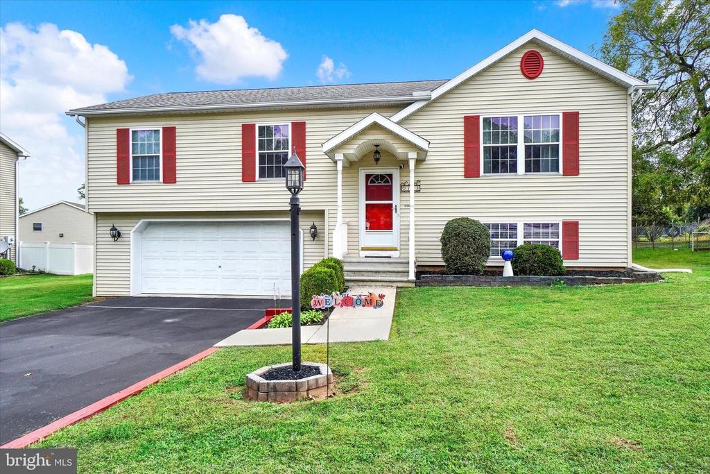 103 ALDER CT, Manchester, PA 17345