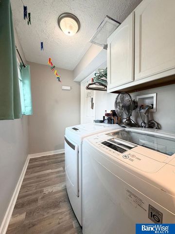 5443 Pioneers Boulevard, Lincoln, NE 68506