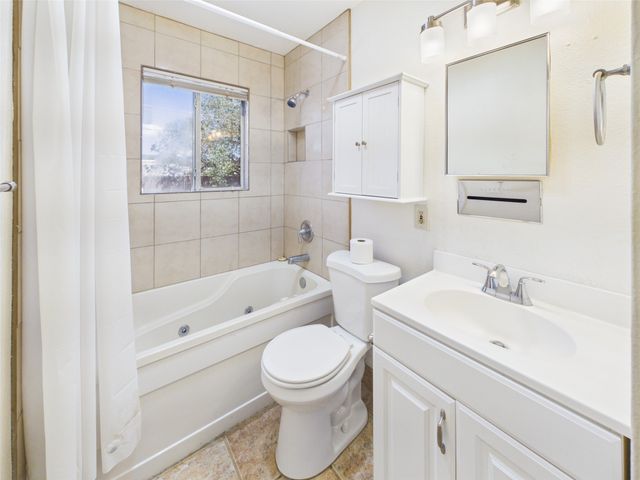 1005 Calle Margarita, Santa Fe, NM 87507