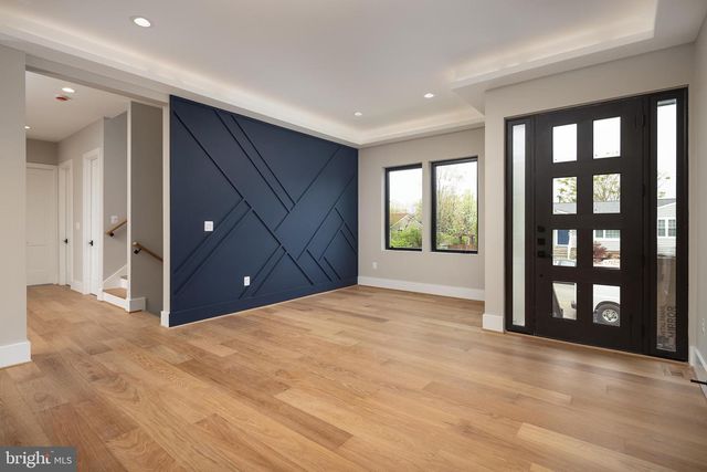 5906 3RD ST S, Arlington, VA 22204