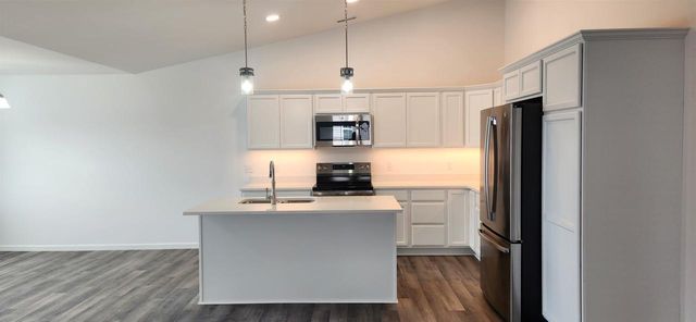 216 Betzer Road, Delavan, WI 53115