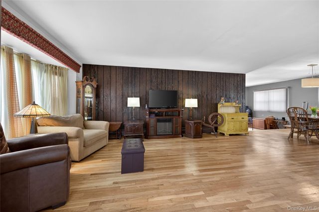 500 Fenimore Avenue, North Babylon, NY 11703