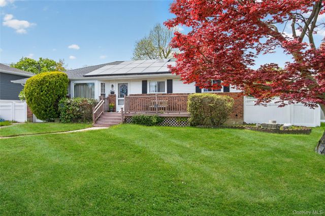 500 Fenimore Avenue, North Babylon, NY 11703