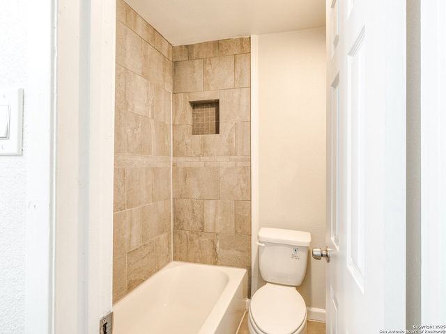 100 Lorenz Rd Apt 1501, San Antonio, TX 78209