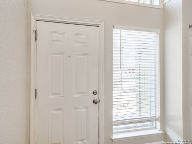 100 Lorenz Rd Apt 1501, San Antonio, TX 78209