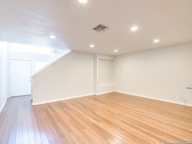 100 Lorenz Rd Apt 1501, San Antonio, TX 78209