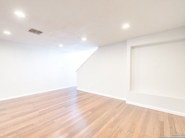 100 Lorenz Rd Apt 1501, San Antonio, TX 78209