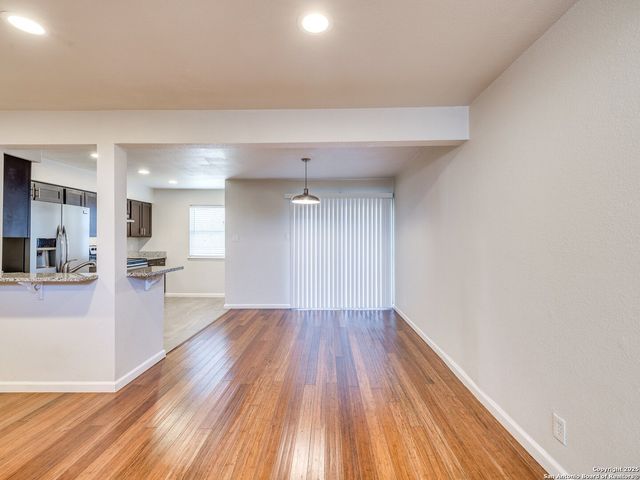 100 Lorenz Rd Apt 1501, San Antonio, TX 78209