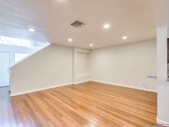 100 Lorenz Rd Apt 1501, San Antonio, TX 78209
