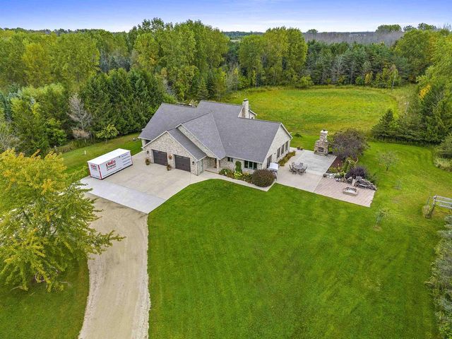 8458 N CHERRY ROAD, Algoma, WI 54201