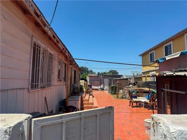 1105 E 113th, Los Angeles, CA 90059