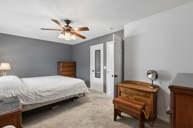 1121 Apple Circle, Mayer, MN 55360