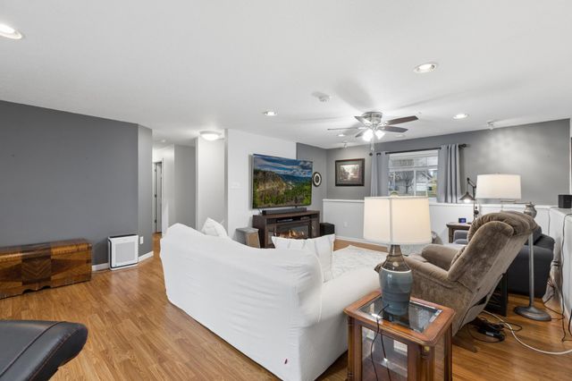 1121 Apple Circle, Mayer, MN 55360