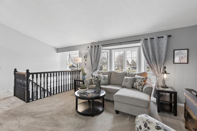 1121 Apple Circle, Mayer, MN 55360