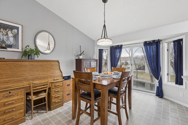 1121 Apple Circle, Mayer, MN 55360