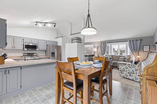 1121 Apple Circle, Mayer, MN 55360