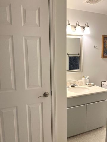 8812 BRIAR Court 1C, Des Plaines, IL 60016