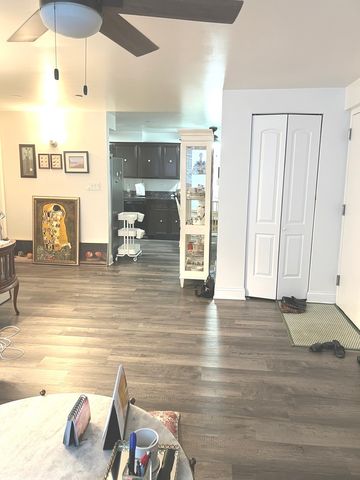 8812 BRIAR Court 1C, Des Plaines, IL 60016