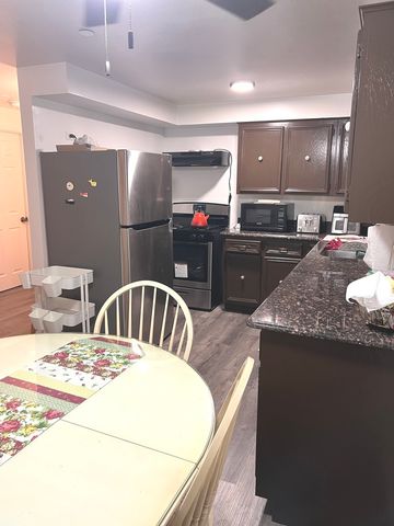 8812 BRIAR Court 1C, Des Plaines, IL 60016