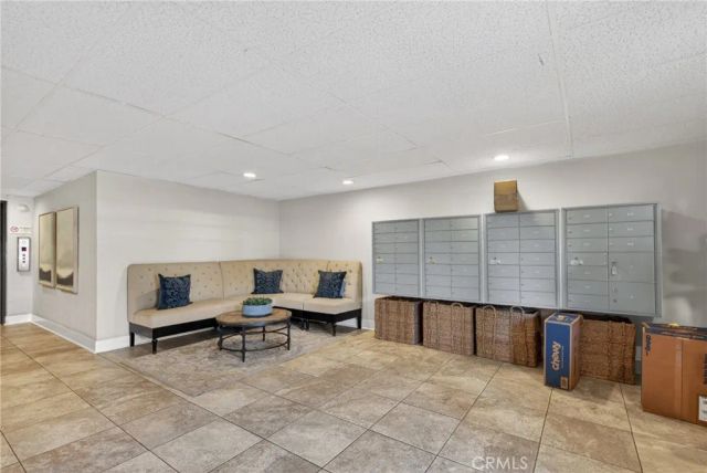2444 E Del Mar Boulevard 208, Pasadena, CA 91107