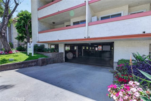 2444 E Del Mar Boulevard 208, Pasadena, CA 91107